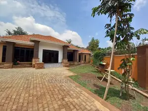 Furnished 4bdrm House in Kisaasi, Central Division for Sale