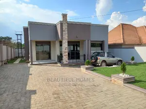 Furnished 4bdrm House in Kira for Sale