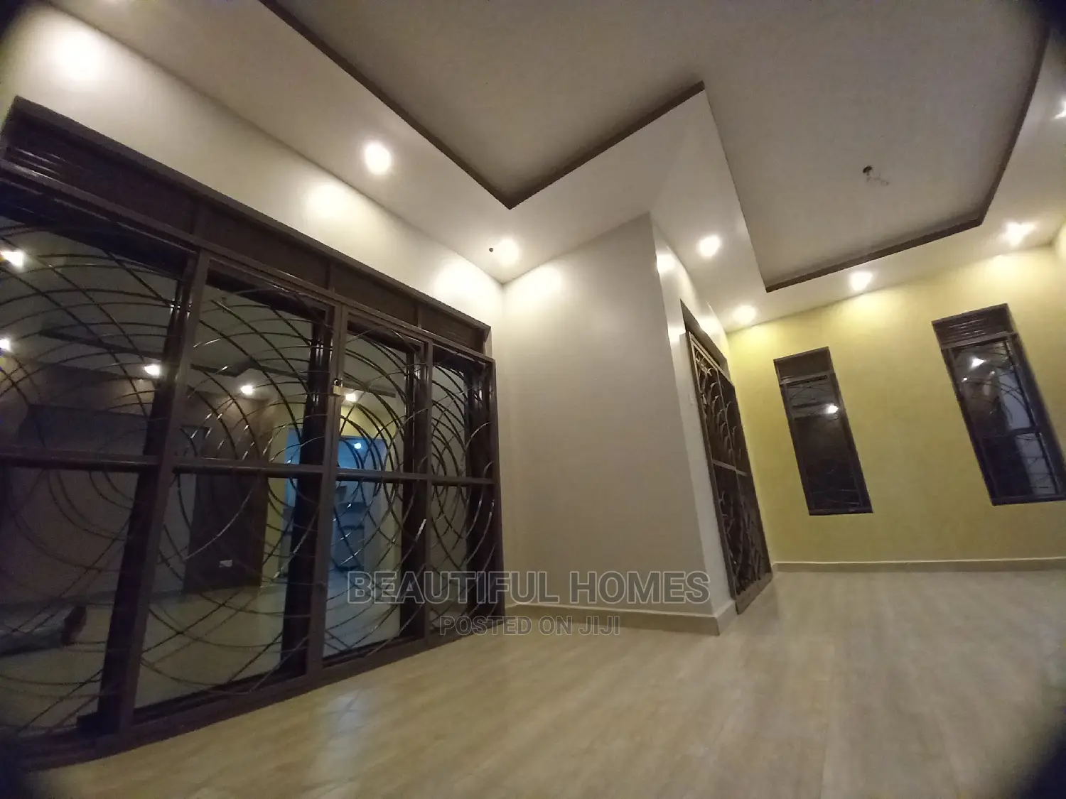 Furnished 4bdrm House in Kira for Sale