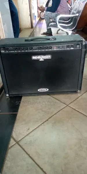 Behringer Sole Guitar Combo Speaker
