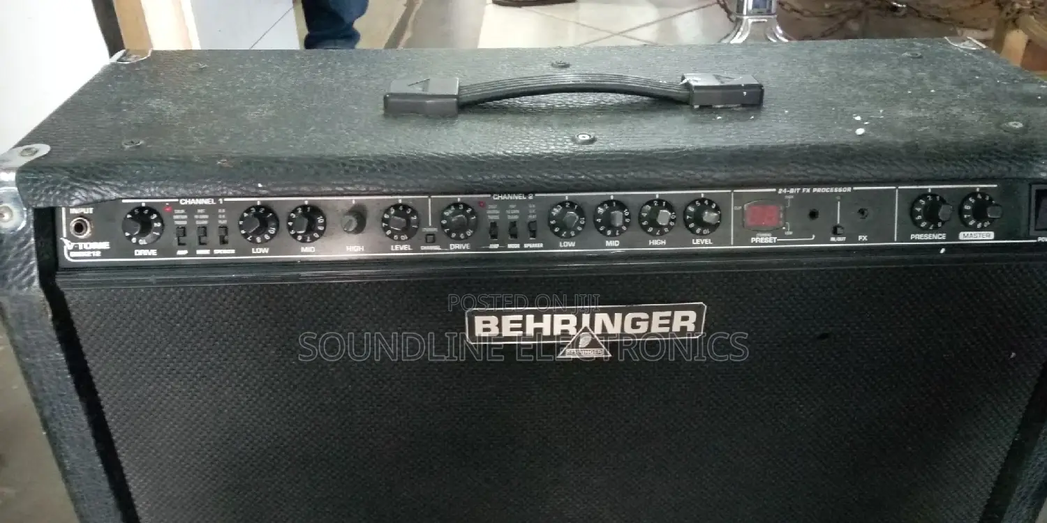 Behringer Sole Guitar Combo Speaker