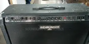 Behringer Sole Guitar Combo Speaker