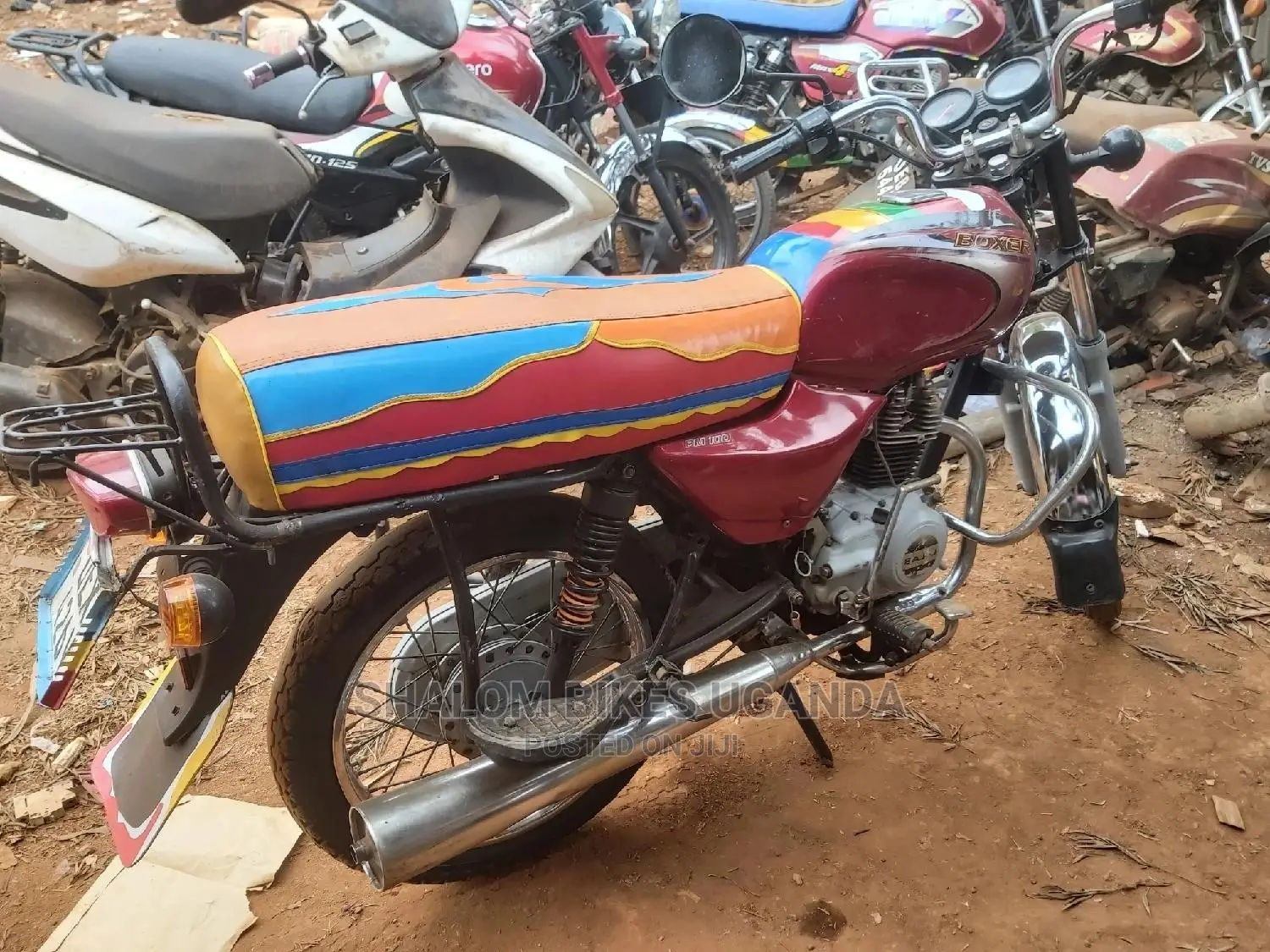Bajaj Avenger 180 2021 Red