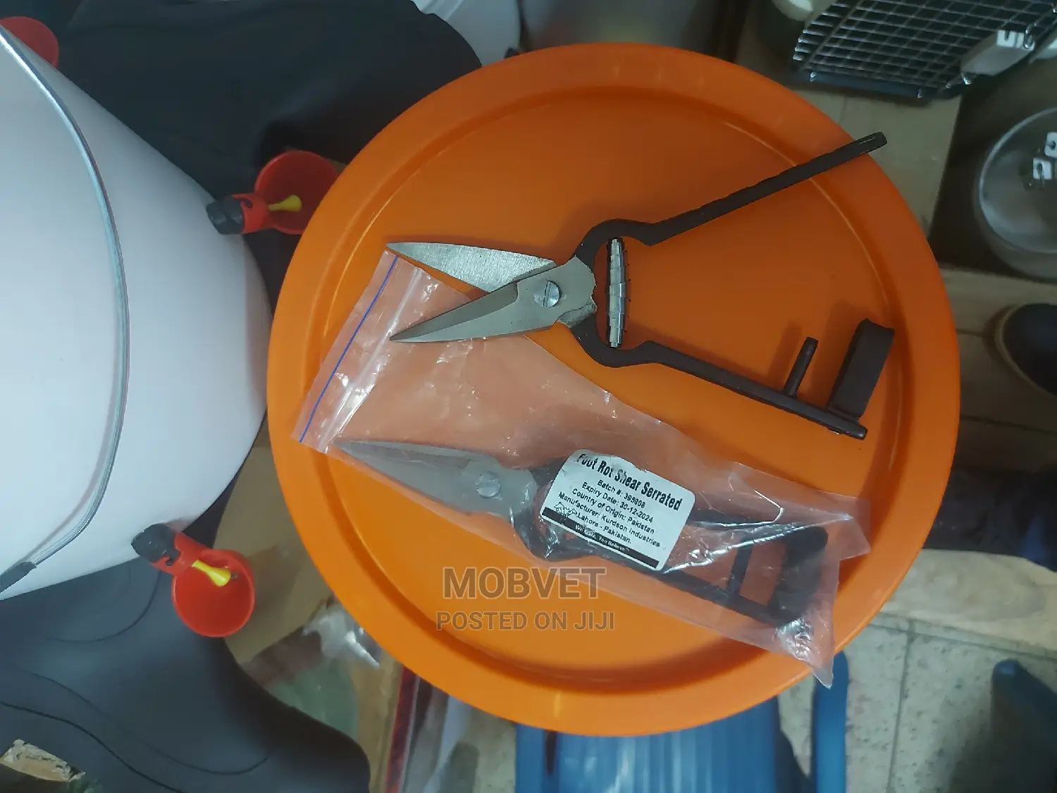 Serated Hoof Trimmers