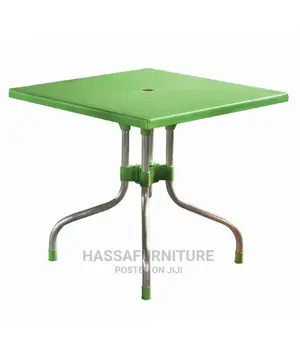 Bar and Restaurant Tables