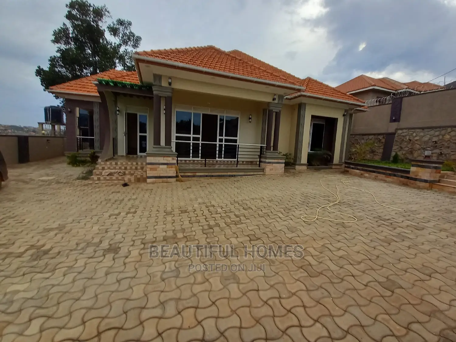 Furnished 4bdrm Bungalow in Nakwero, Kira for Sale