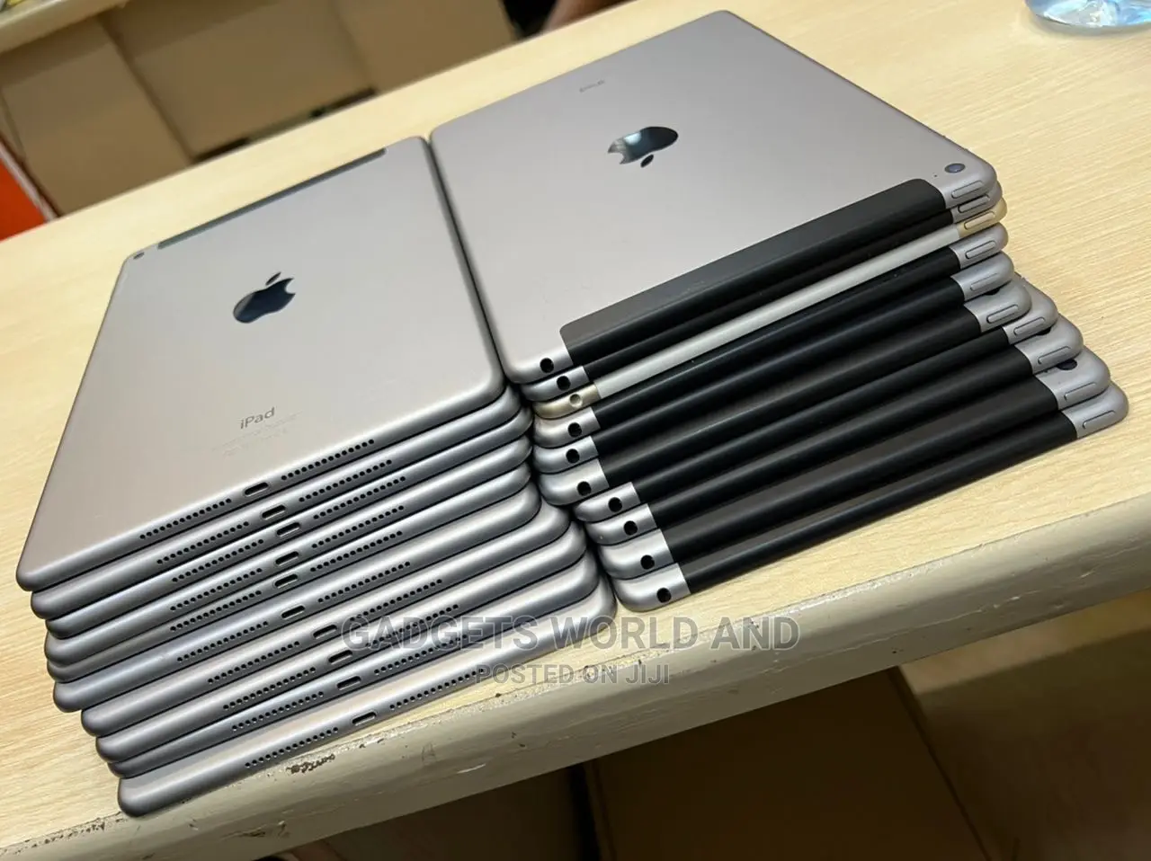Apple iPad Air 16 GB Gray