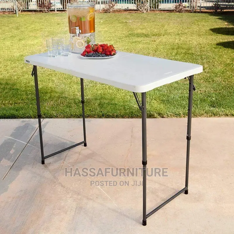 Outdoor Foldable Plastic Table
