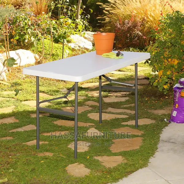 Outdoor Foldable Plastic Table