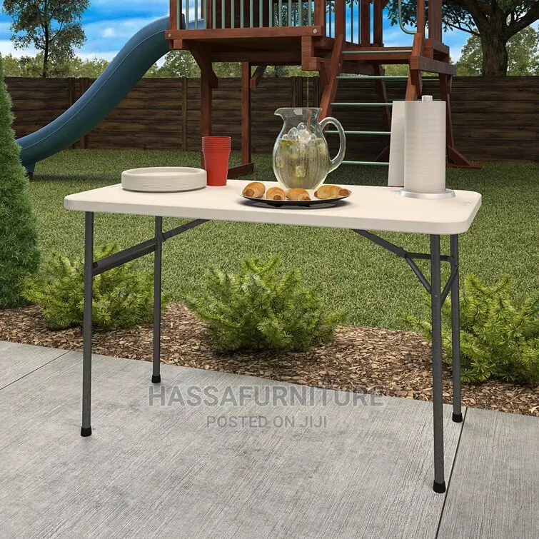 Outdoor Foldable Plastic Table