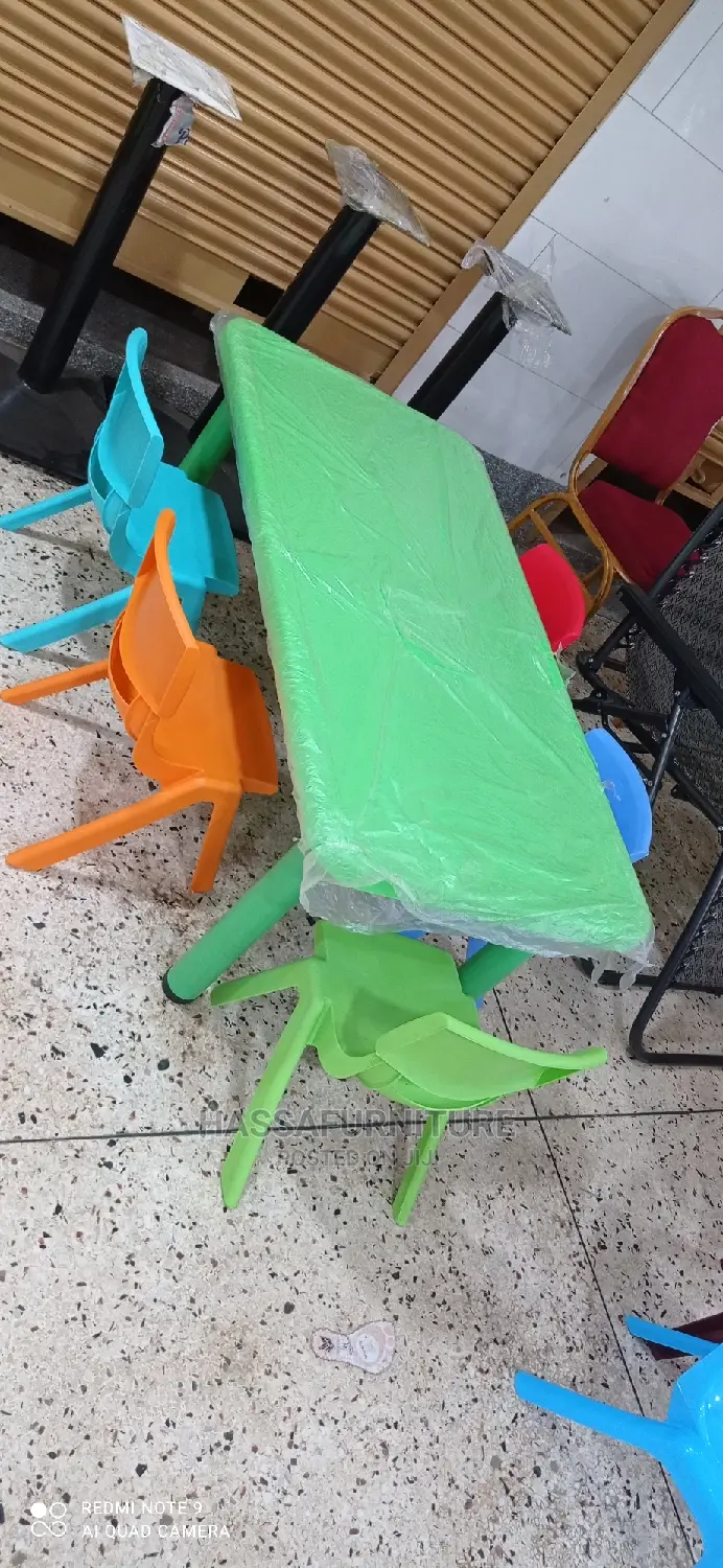 Kids Reading Table for Kindergarten
