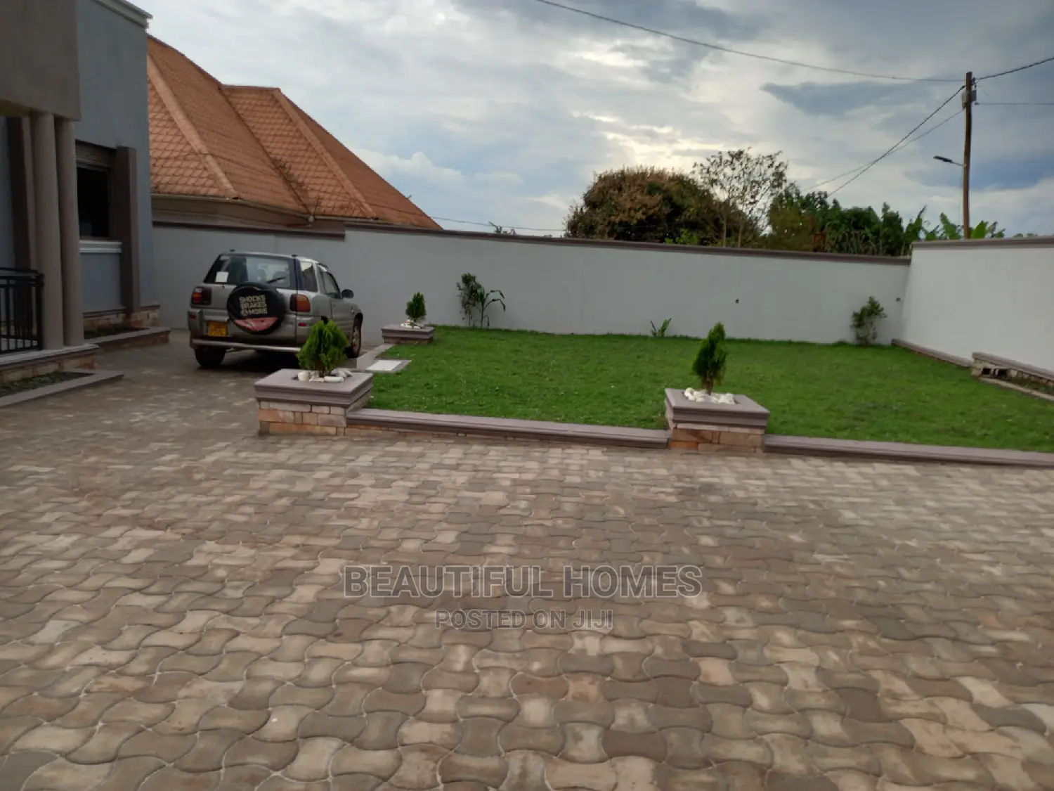 Furnished 4bdrm House in Kira, Central Division for Sale