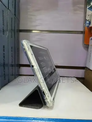 New C idea CM810 64 GB