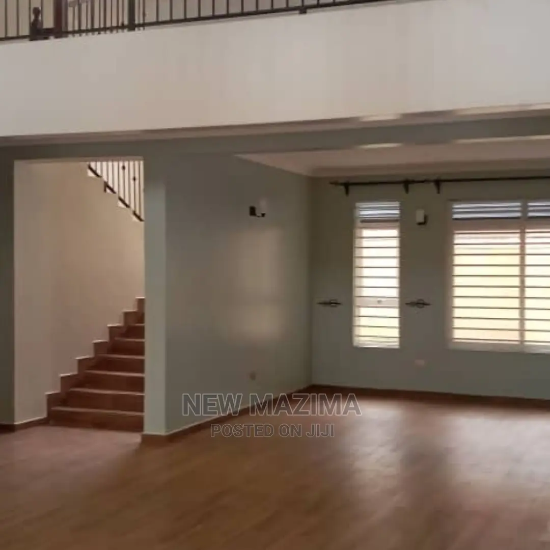 6bdrm Maisonette in Muyenga Heights, Central Division for Sale
