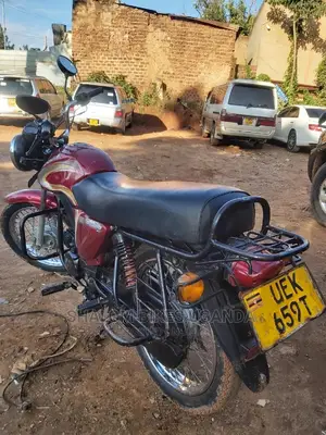 Mahindra Centuro 2021 Silver
