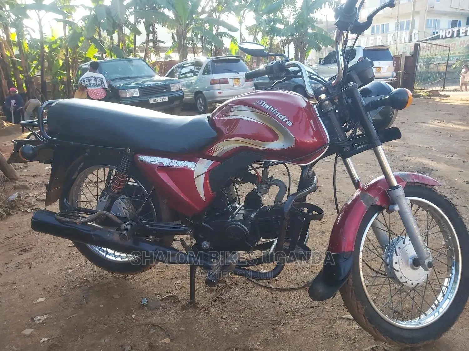 Mahindra Centuro 2021 Silver