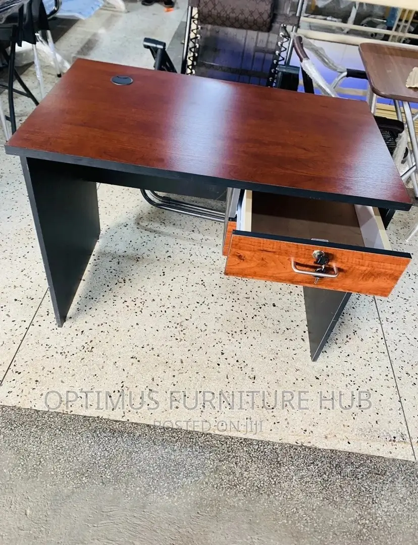 Office Desk (1meter)
