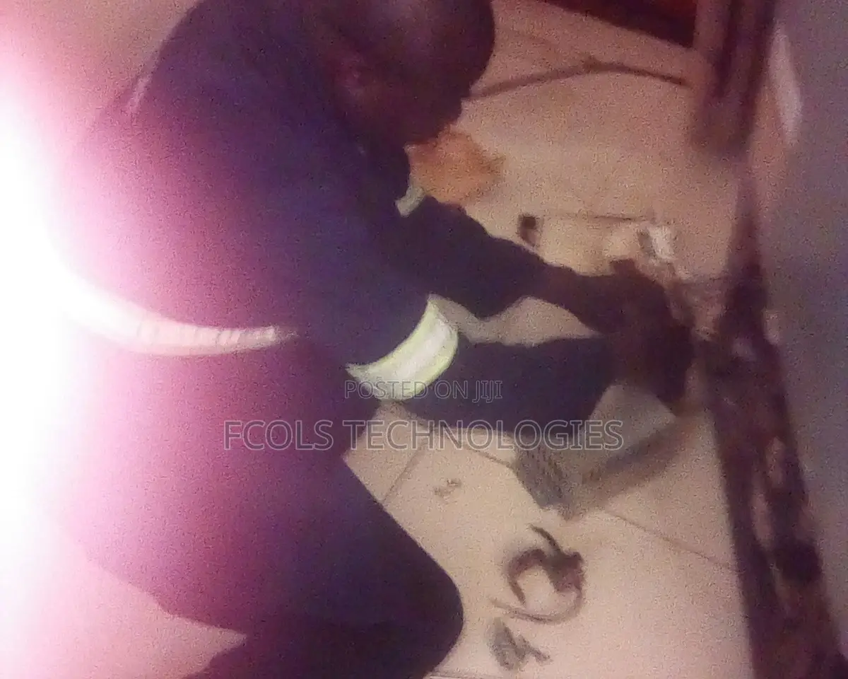 Fridge Technicians Available