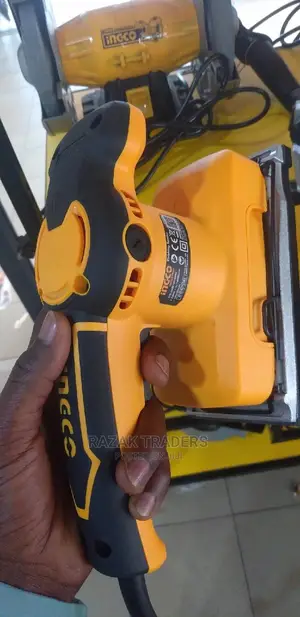 Finishing Sander Ingco 320w