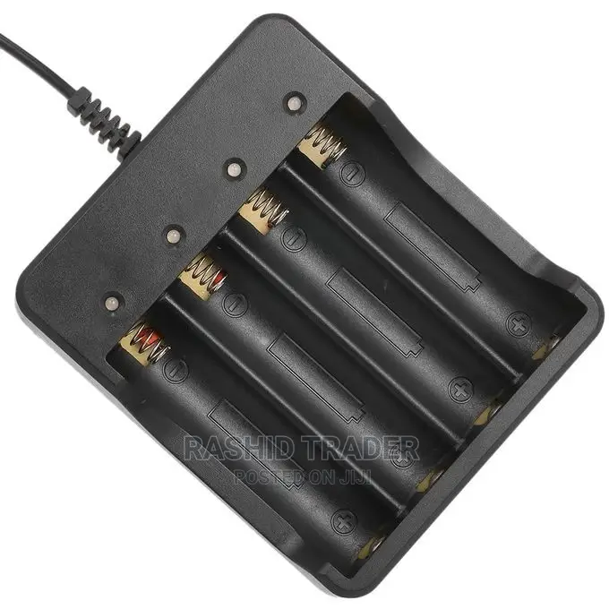 4 Slots Universary Battery Charger 18650 Li-Ion Battery