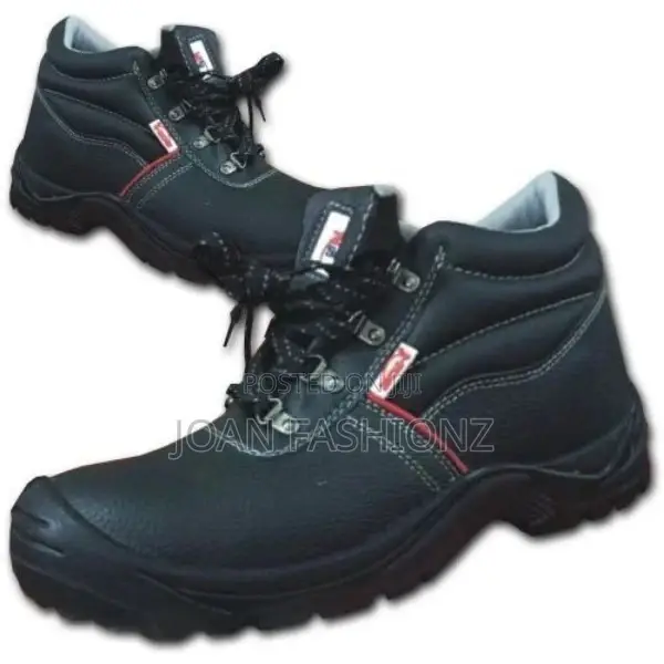 Boot Steel Toe With a Strong Body-Black