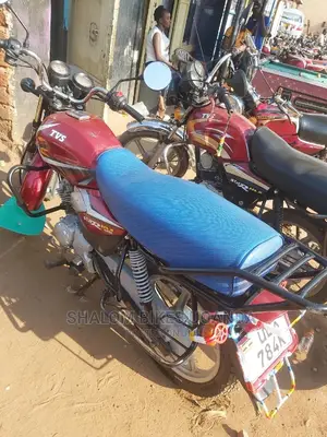 Hunter Spyder 350cc 2019 Red
