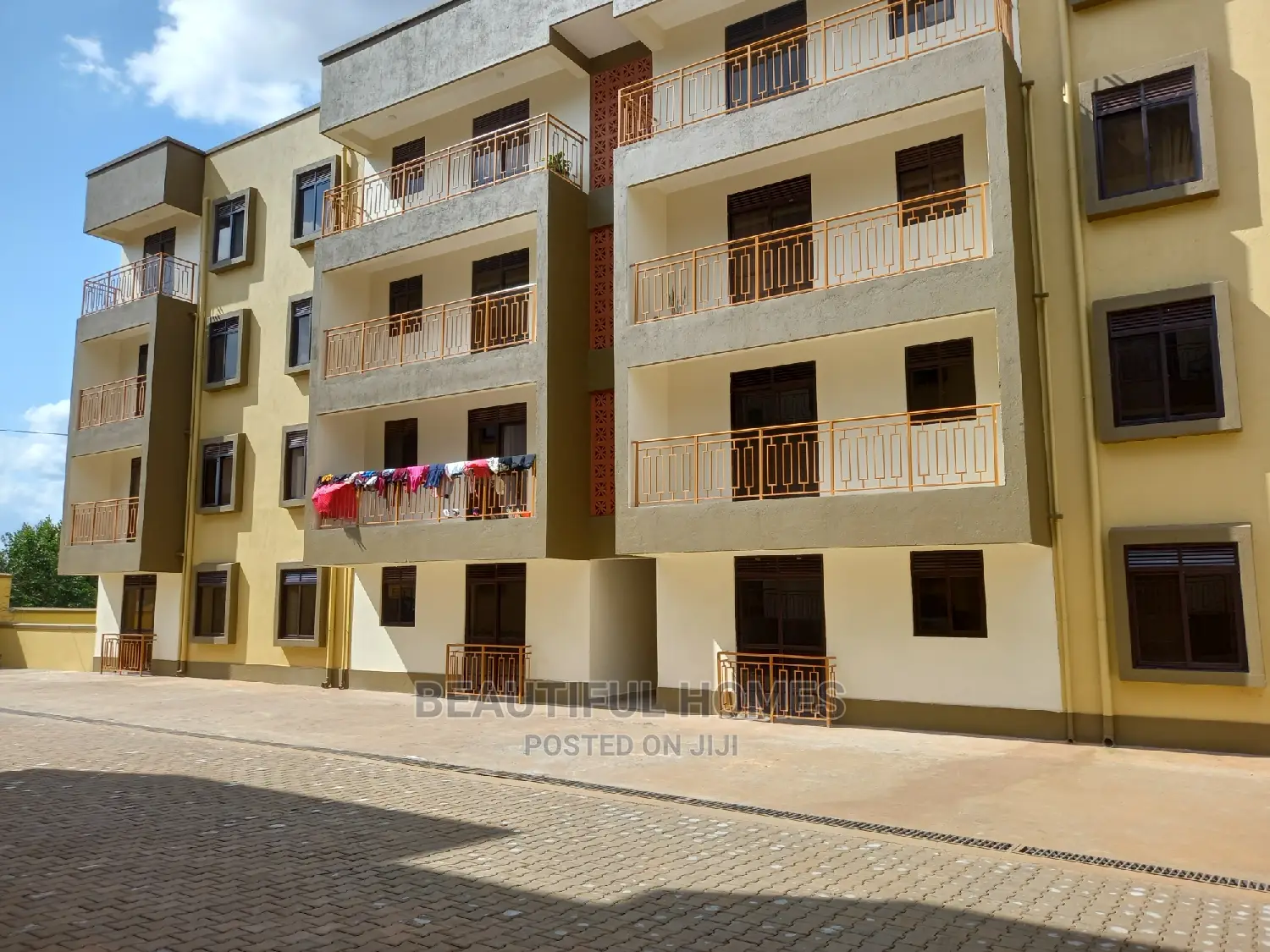 Furnished 3bdrm Condo in Kisaasi, Central Division for Sale