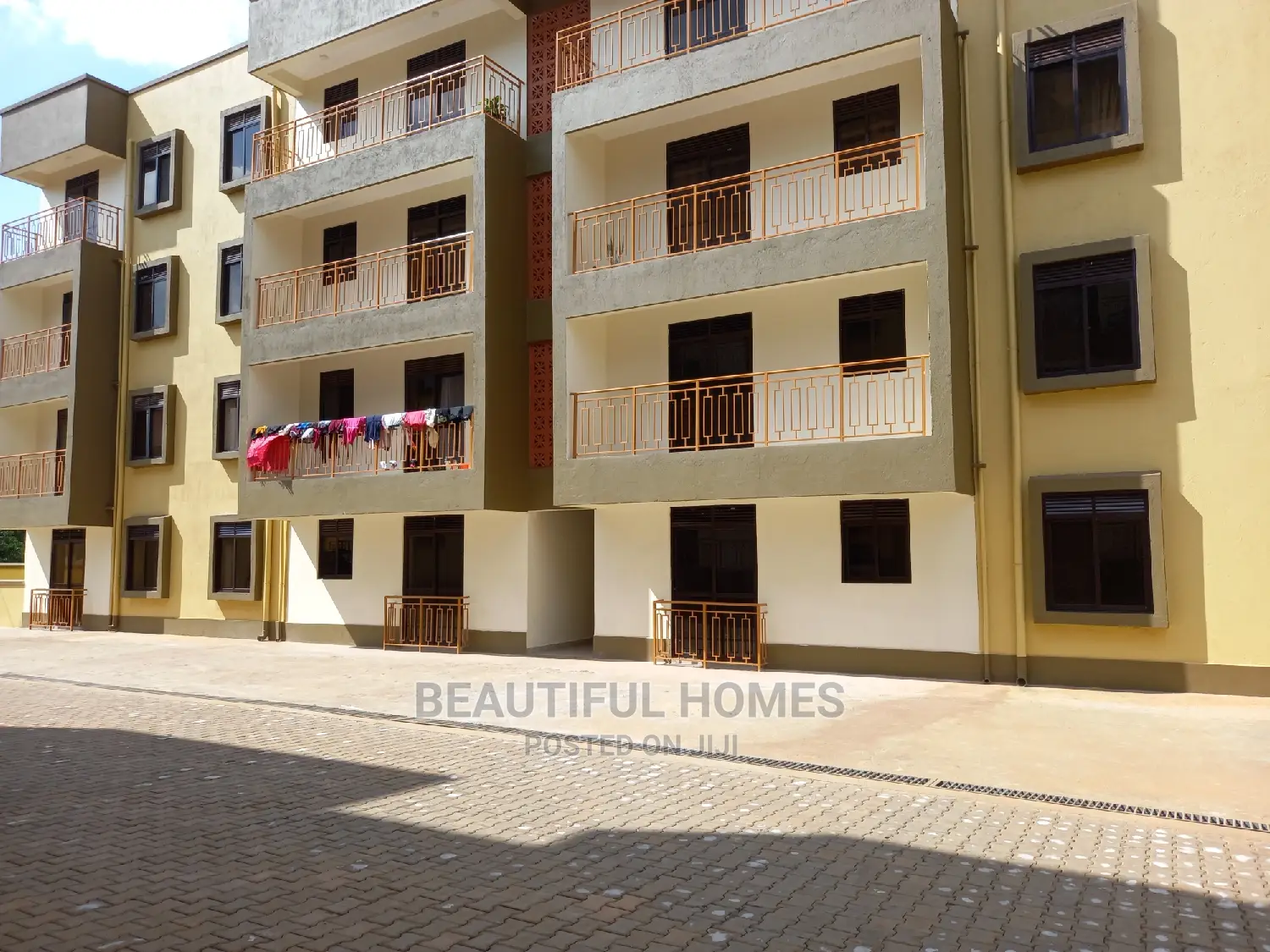 Furnished 3bdrm Condo in Kisaasi, Central Division for Sale