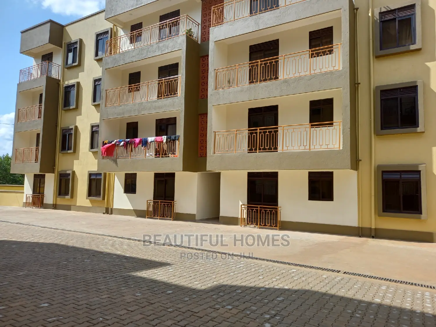 Furnished 3bdrm Condo in Kisaasi, Central Division for Sale