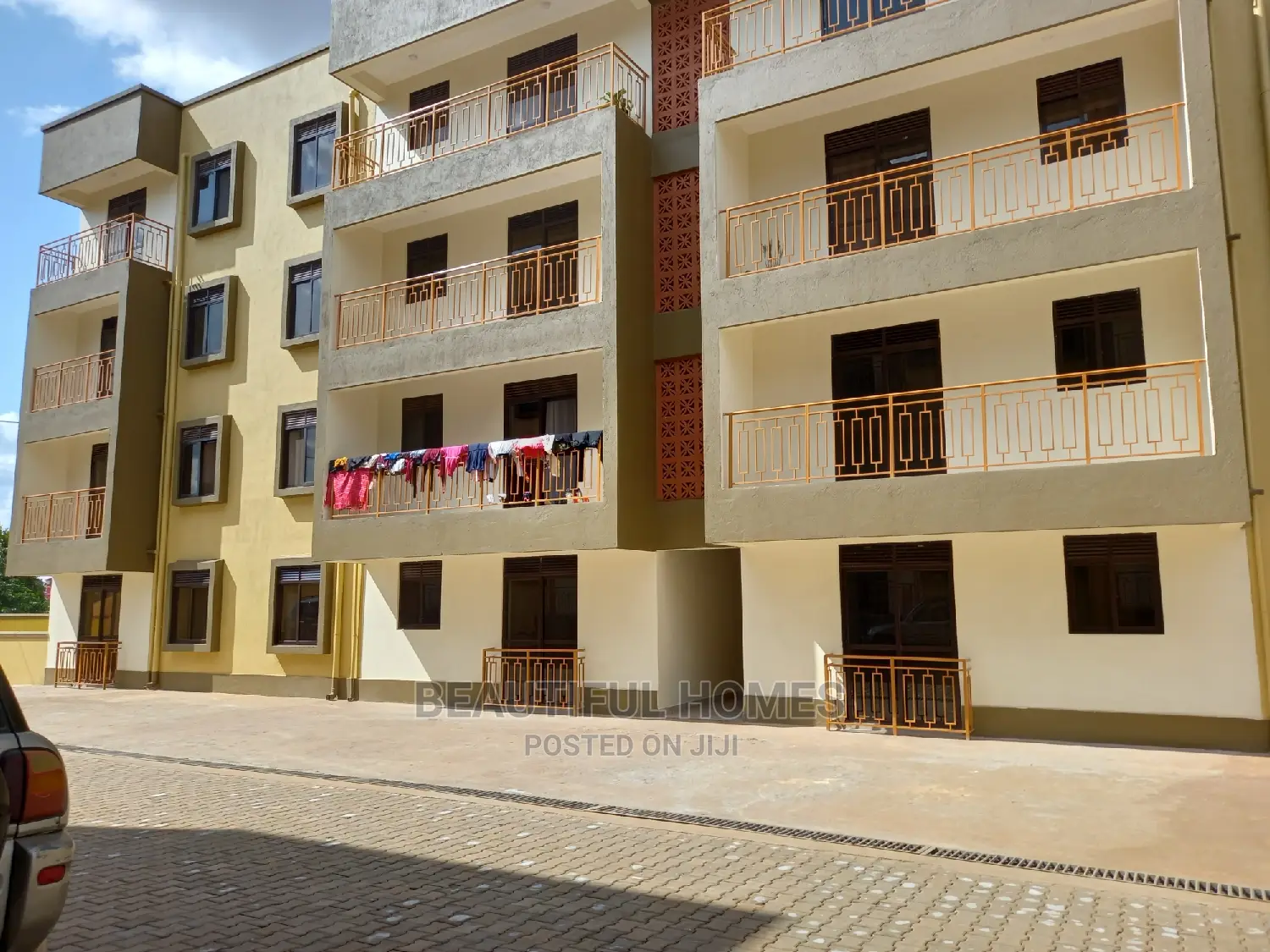 Furnished 3bdrm Condo in Kisaasi Corporate, Central Division for Sale