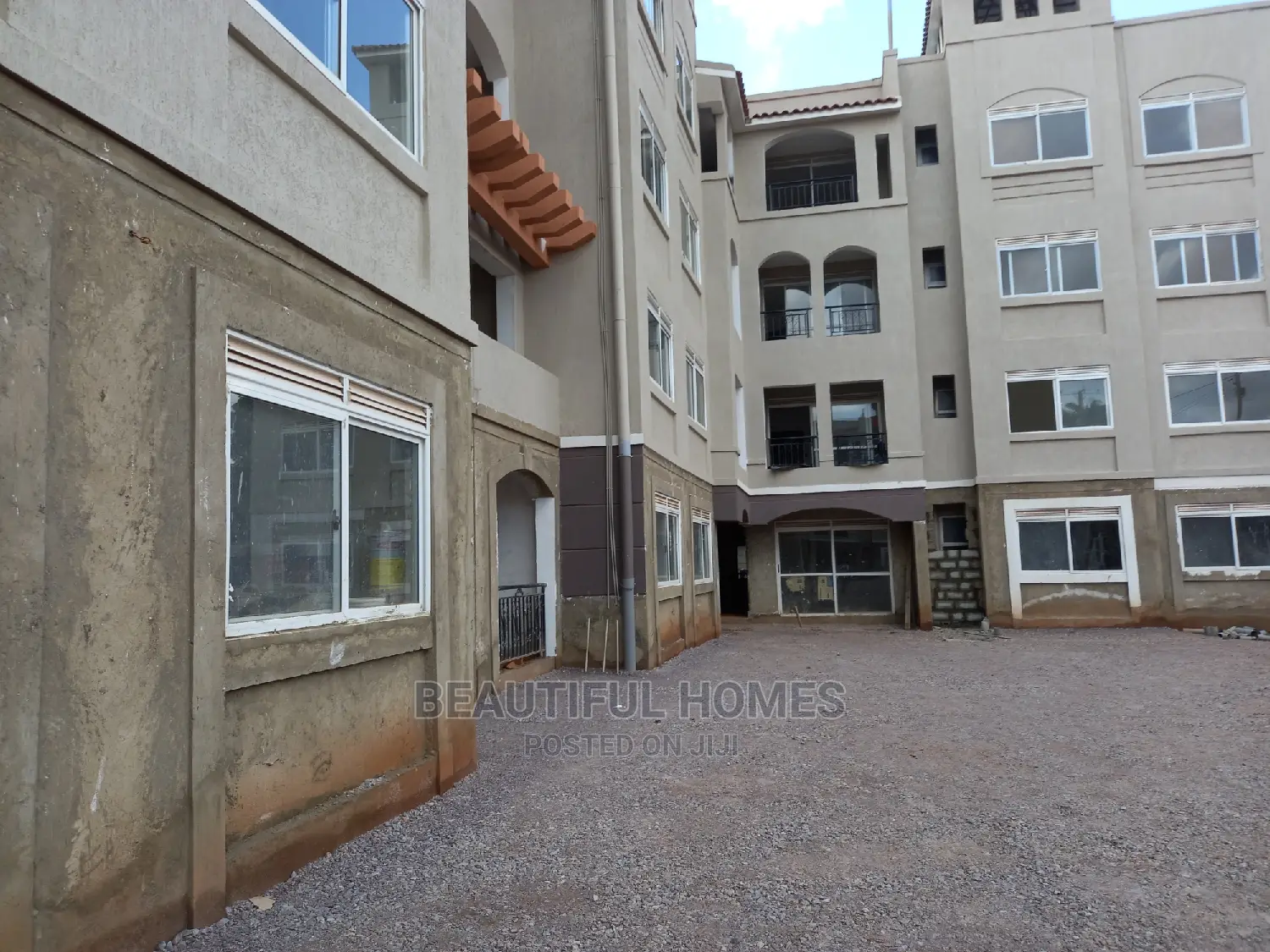 Furnished 2bdrm Condo in Naalya Estate, Central Division for Sale