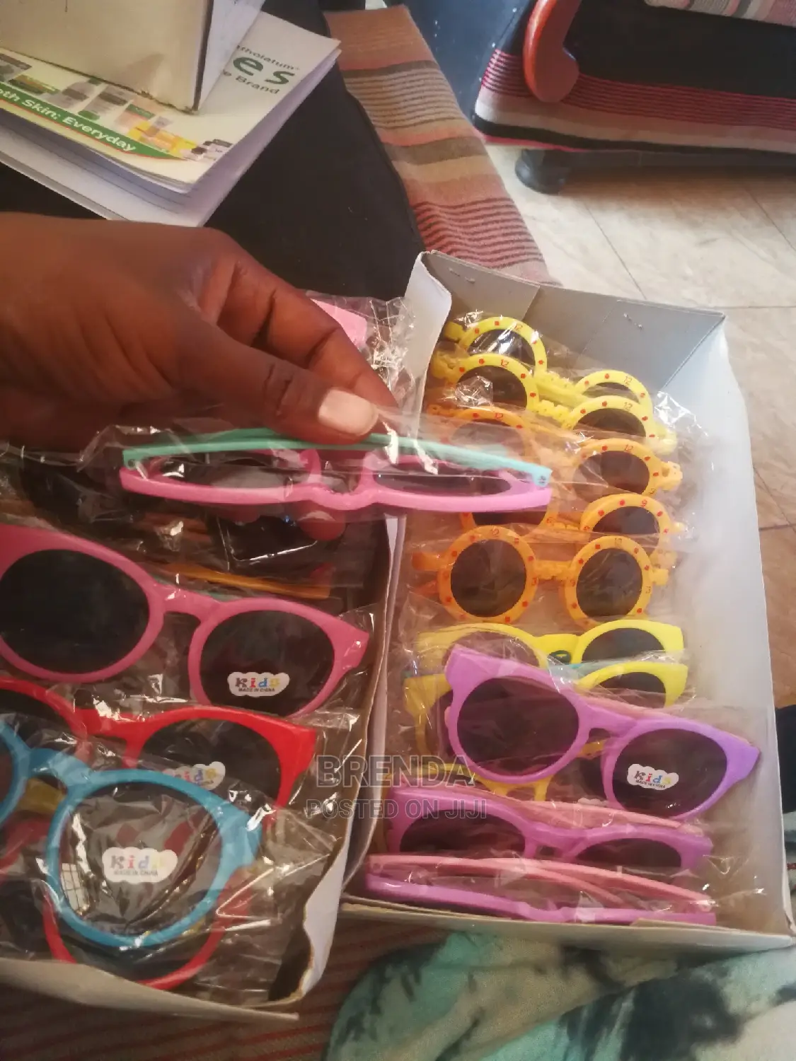 Brand New Fashionable Kids Sunglasses