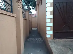 3bdrm Bungalow in Salaama Munyonyo Rd, Central Division for Rent