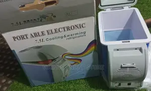Portable Electronic 7.5l Cooling Warming Car Refrigerator