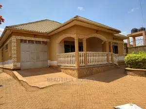 Furnished 5bdrm House in Kira for Sale