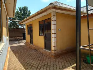 Furnished 5bdrm House in Kira for Sale