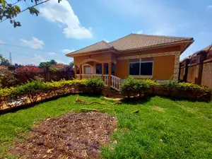 Furnished 5bdrm House in Kira for Sale