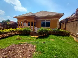 Furnished 5bdrm House in Kira for Sale