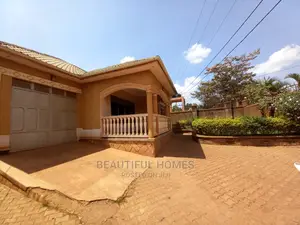 Furnished 5bdrm House in Kira Corporate for Sale