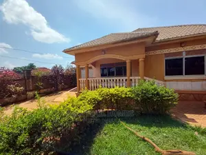 Furnished 5bdrm House in Kira for Sale