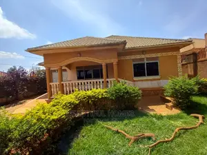 Furnished 5bdrm House in Kira for Sale