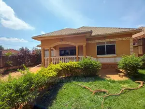Furnished 5bdrm House in Kira for Sale
