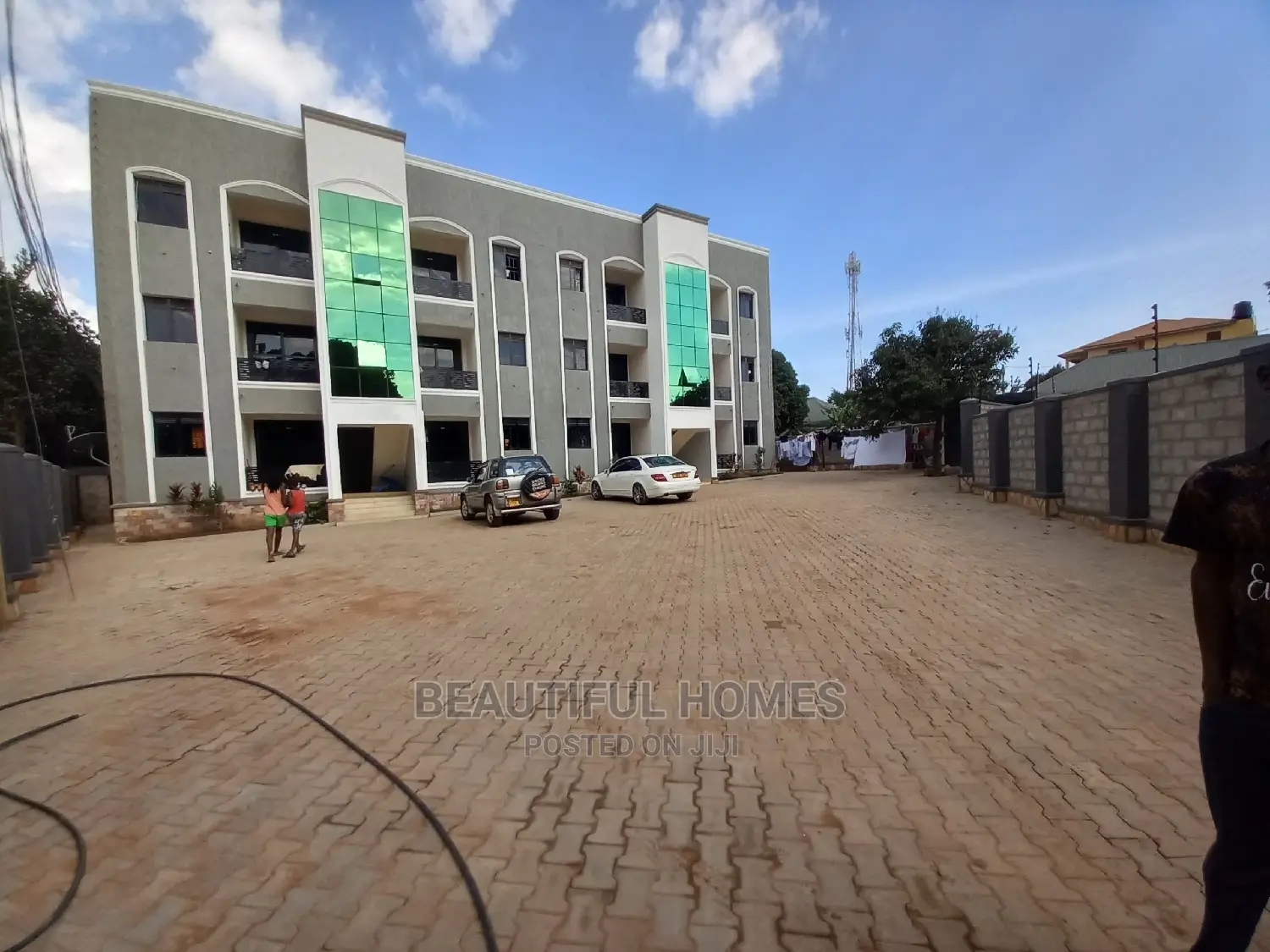 Furnished 2bdrm Block of Flats in Kira Tarmack, Central Division