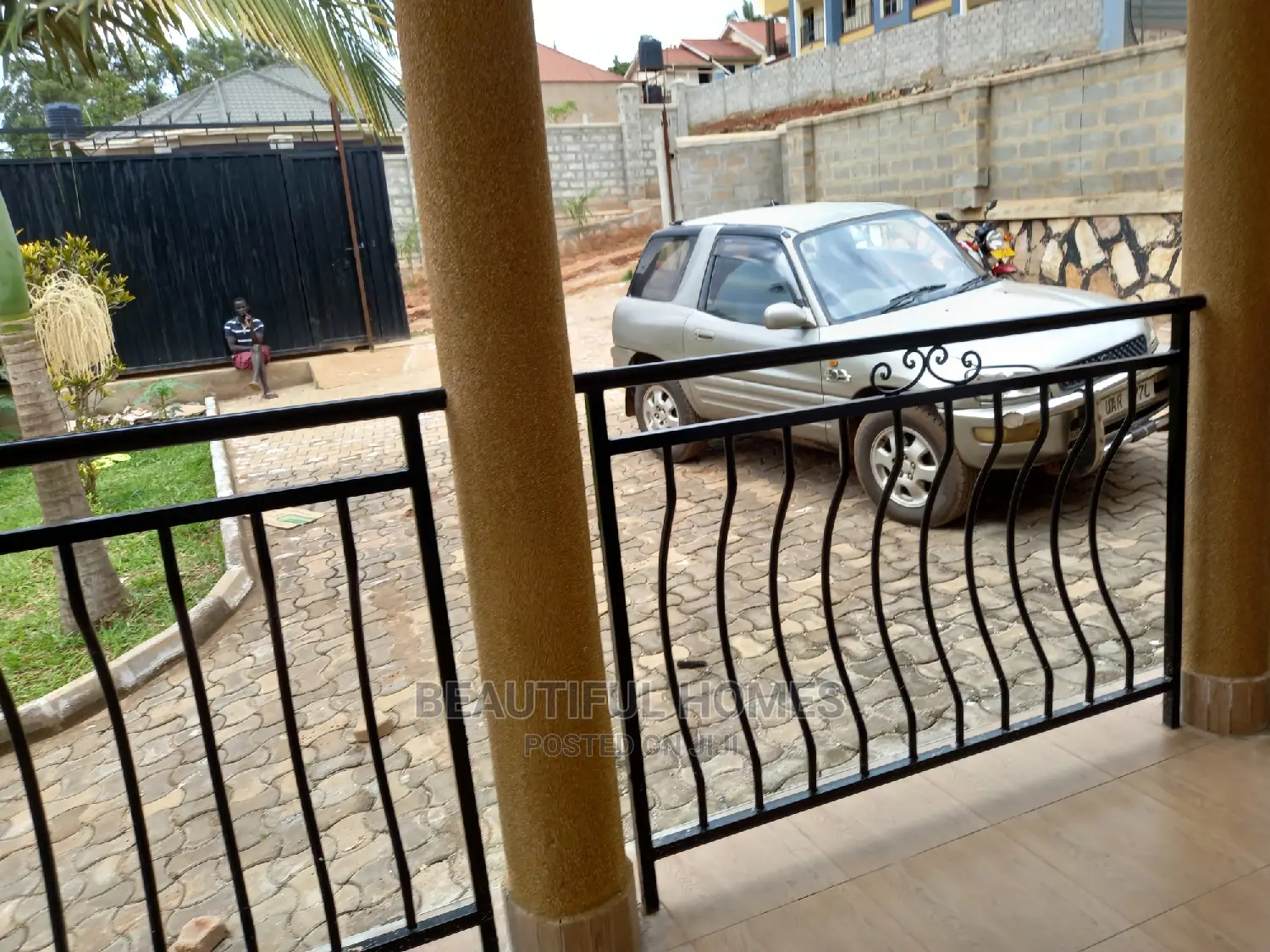 Furnished 3bdrm House in Kira, Central Division for Sale