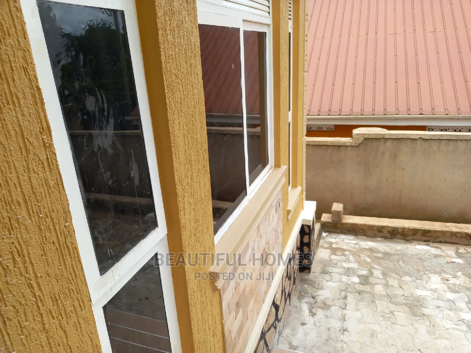 Furnished 3bdrm House in Kira, Central Division for Sale
