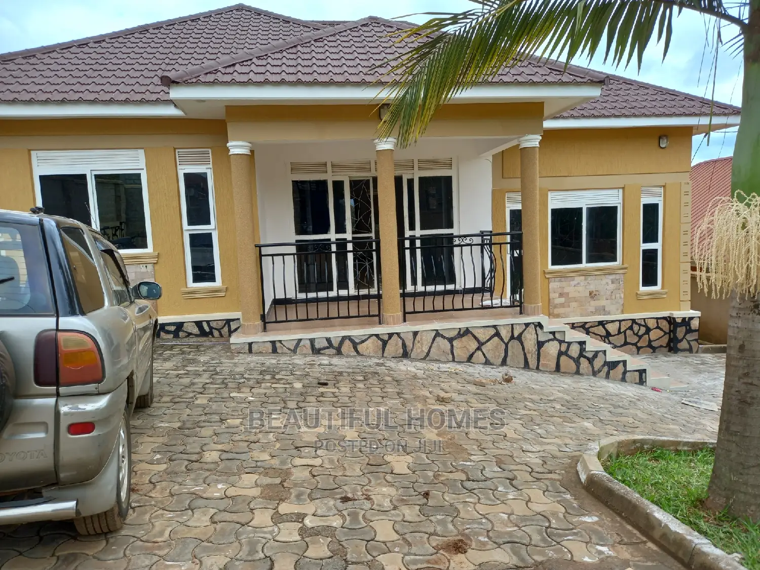 Furnished 3bdrm House in Kira for Sale