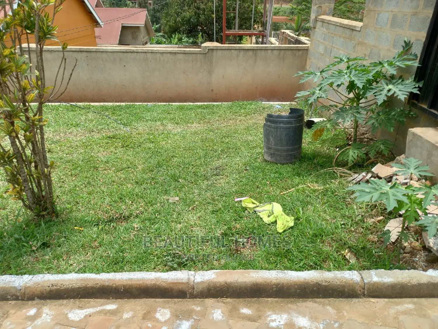 Furnished 3bdrm House in Kira for Sale