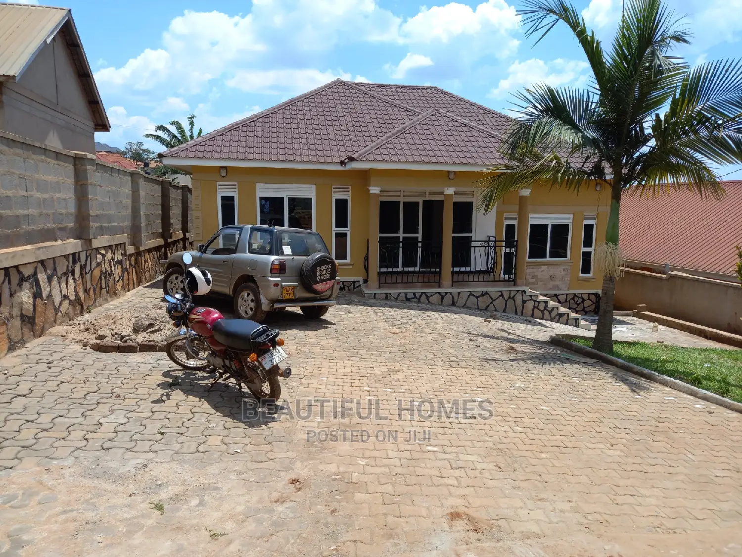 Furnished 3bdrm House in Kira for Sale