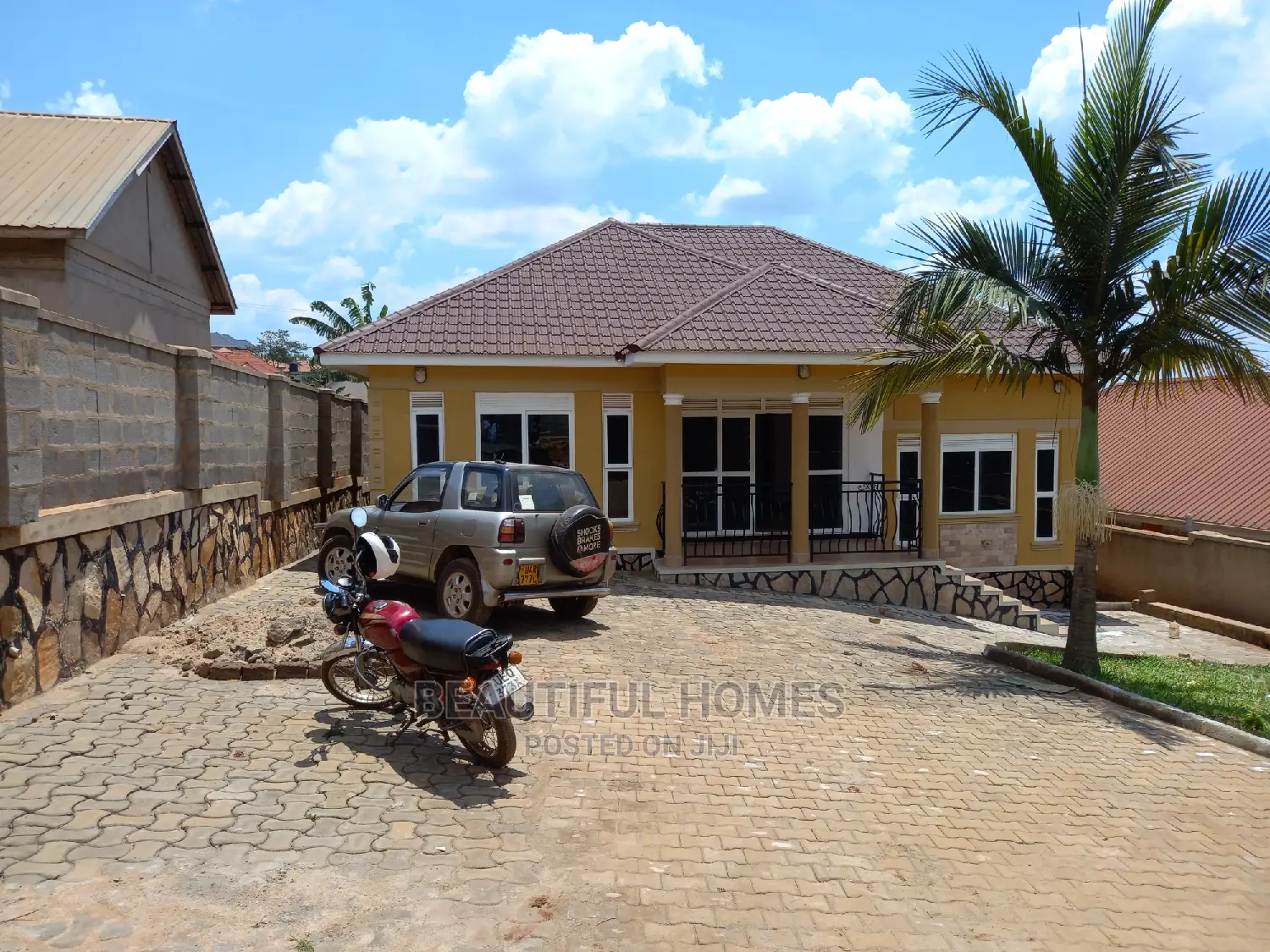 Furnished 3bdrm House in Kira for Sale