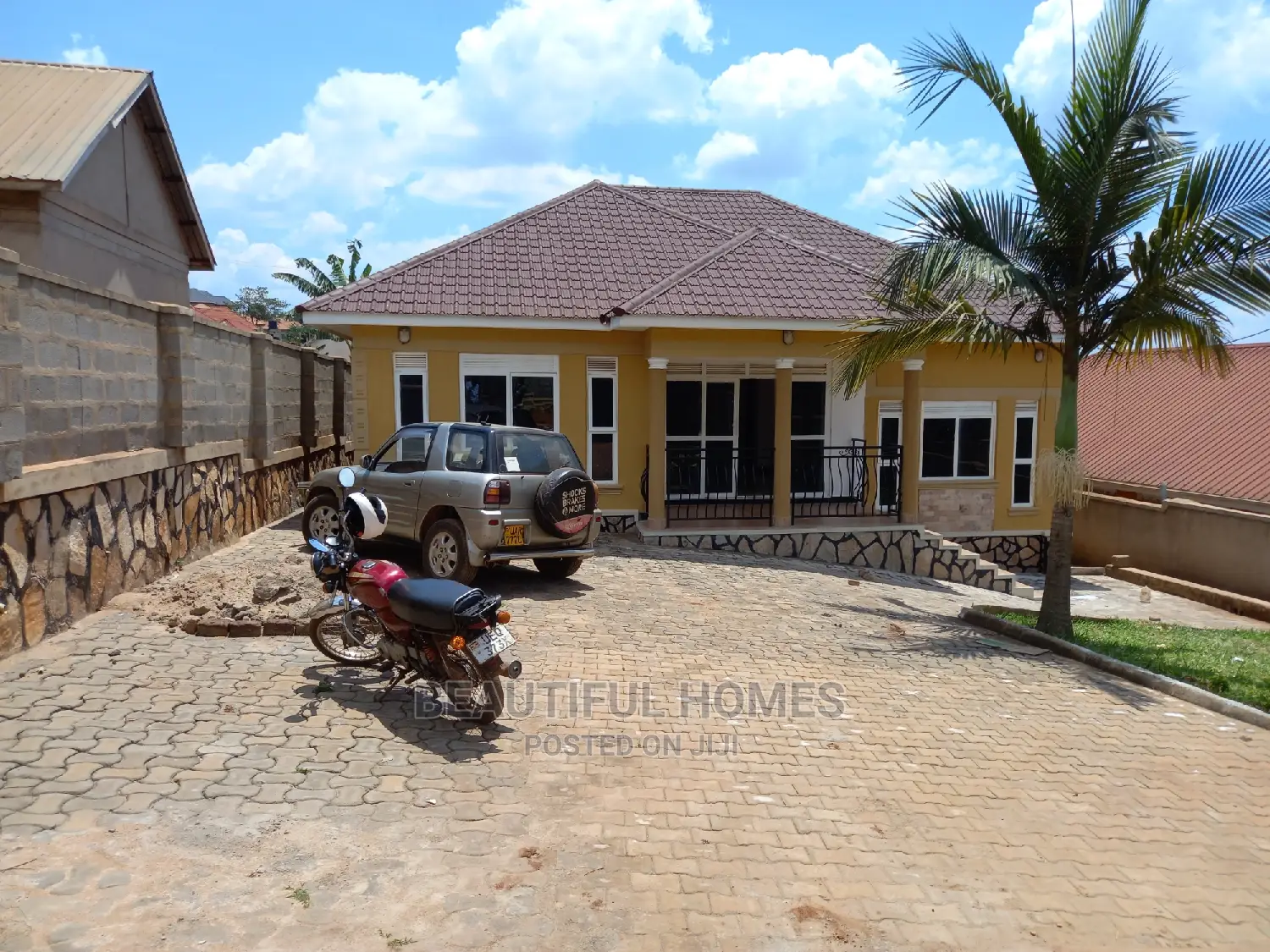 Furnished 3bdrm House in Kira for Sale
